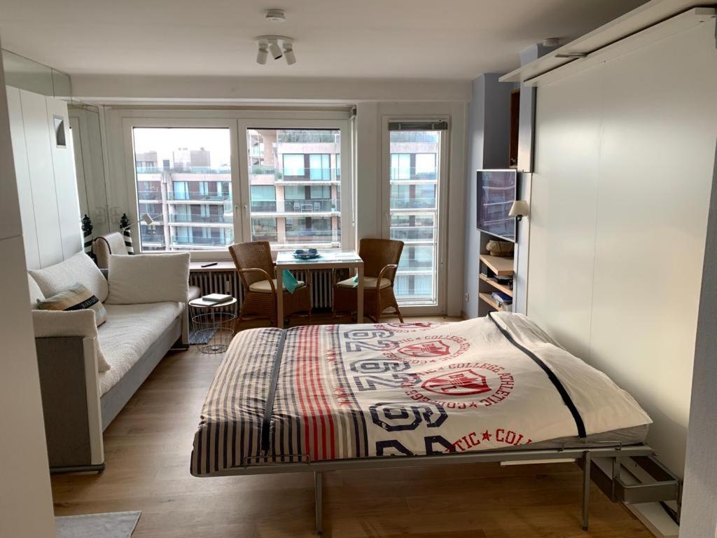 Sunny Studio With Seaview Knokke-Heist Bagian luar foto