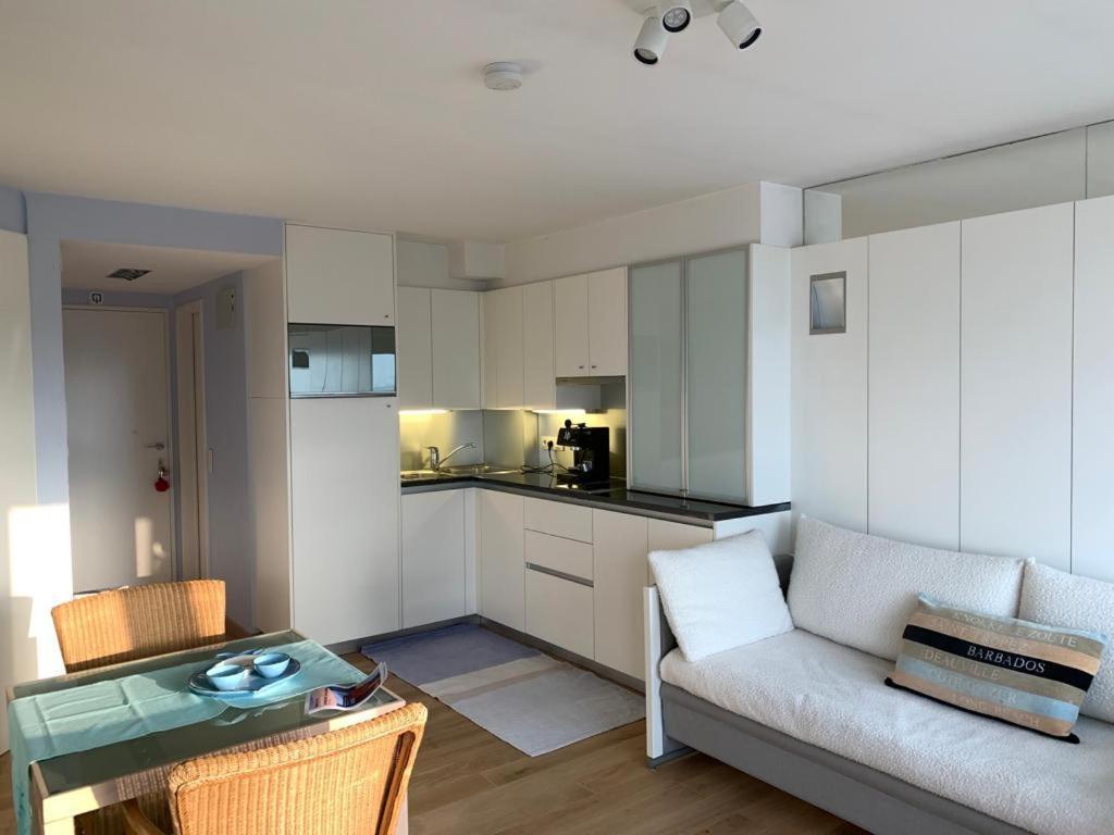 Sunny Studio With Seaview Knokke-Heist Bagian luar foto