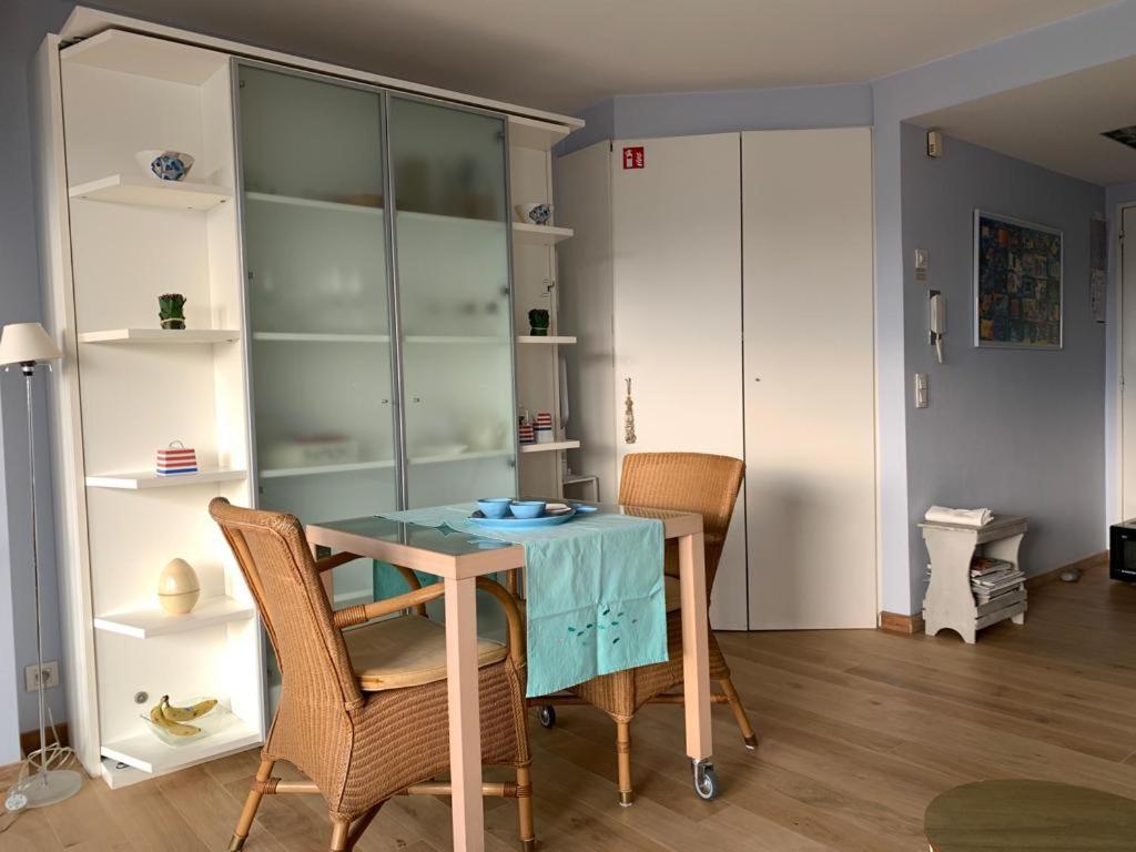 Sunny Studio With Seaview Knokke-Heist Bagian luar foto